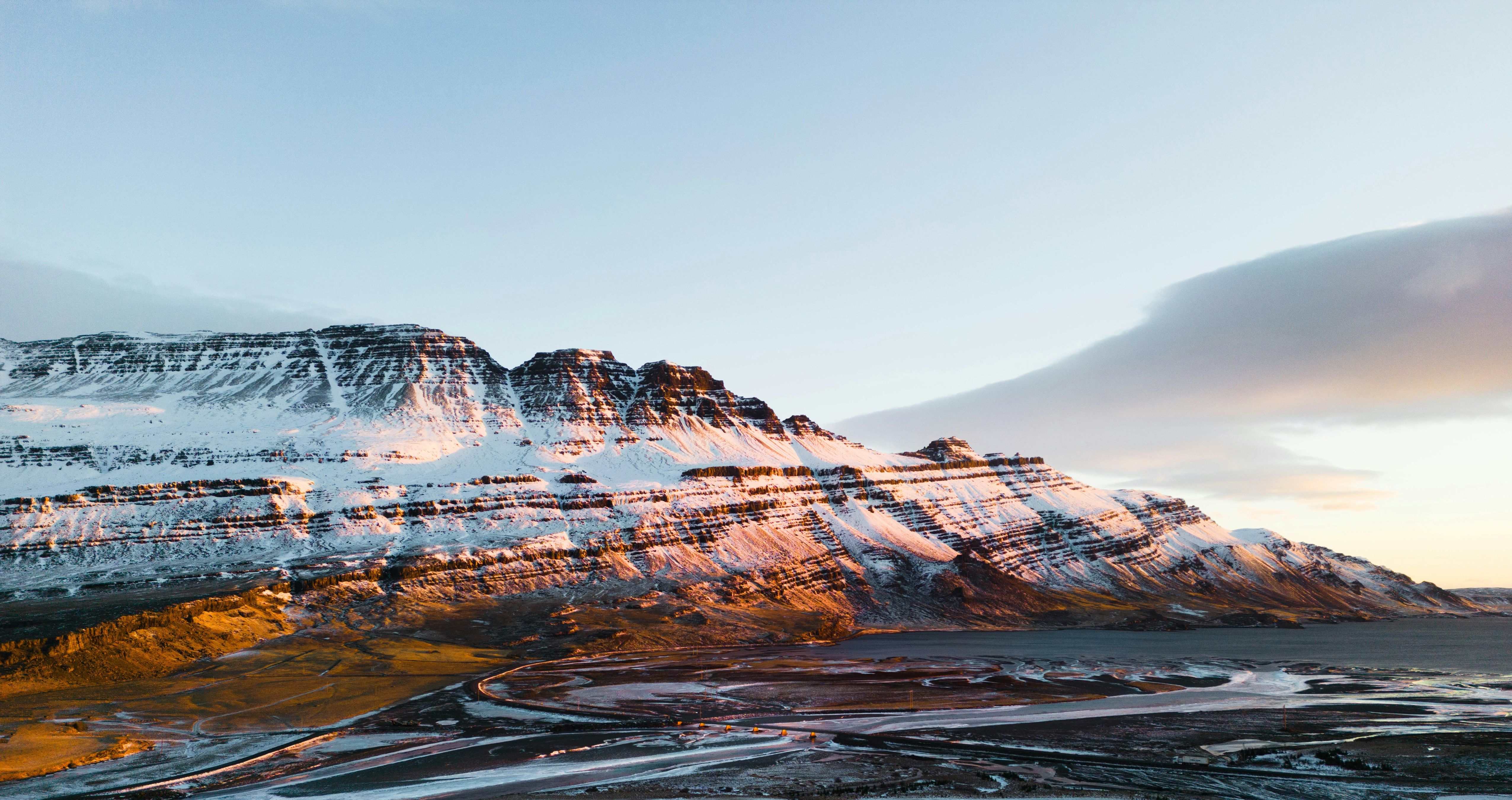这是一篇关于折腾自建邮箱服务器的碎碎念式记录。 /mailserver_hosted/largepic.jpg